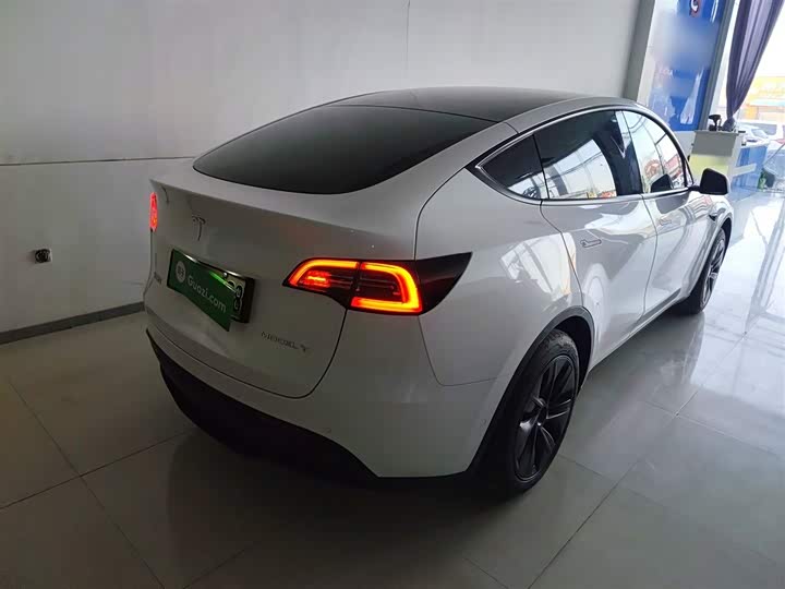 Фото 7 - Tesla Model Y