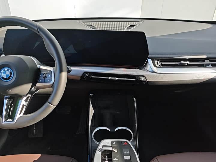 Фото 5 - BMW iX1