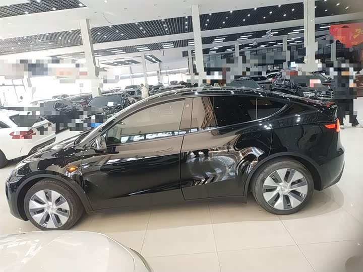 Фото 5 - Tesla Model Y