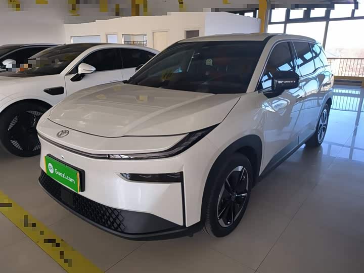 Фото 2 - Toyota bZ3X