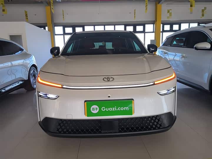 Фото 3 - Toyota bZ3X