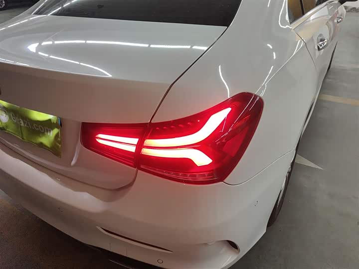 Фото 8 - Mercedes-Benz A-Class