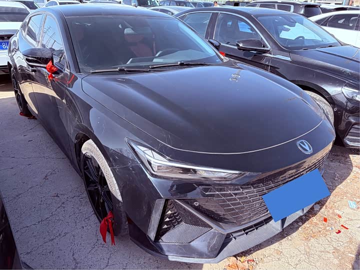 Фото 3 - Changan UNI-V