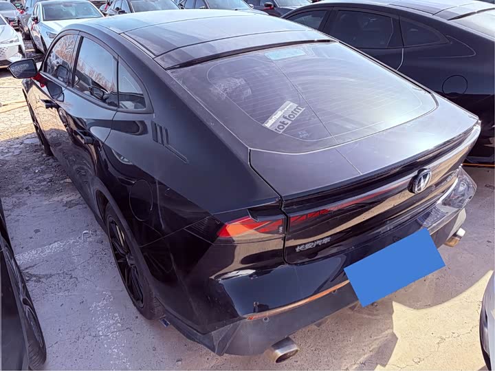 Фото 6 - Changan UNI-V