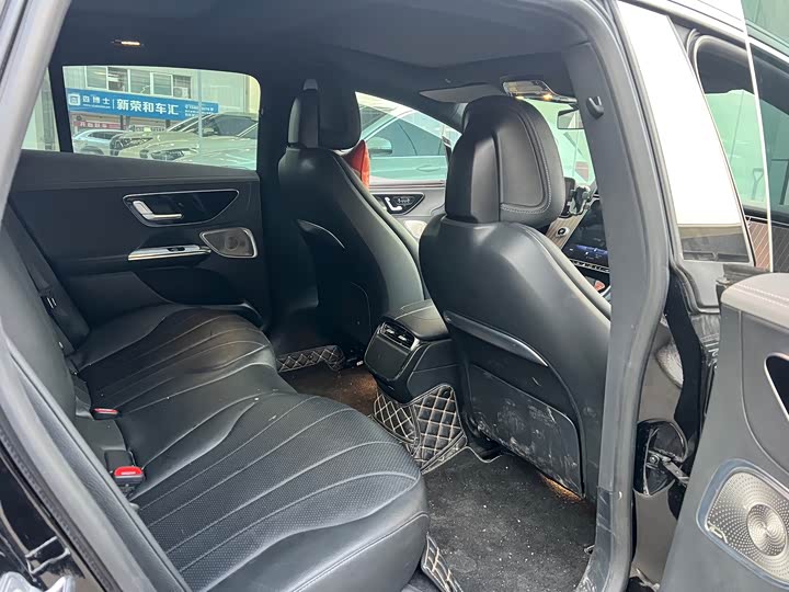 Фото 8 - Mercedes-Benz EQE