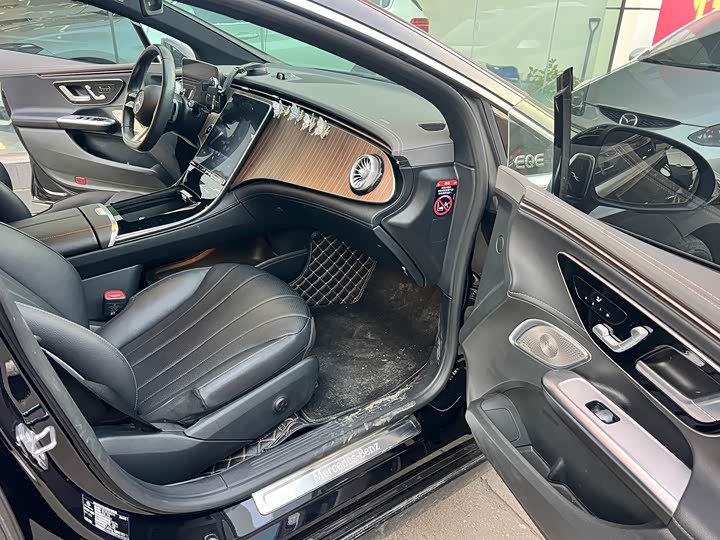 Фото 9 - Mercedes-Benz EQE