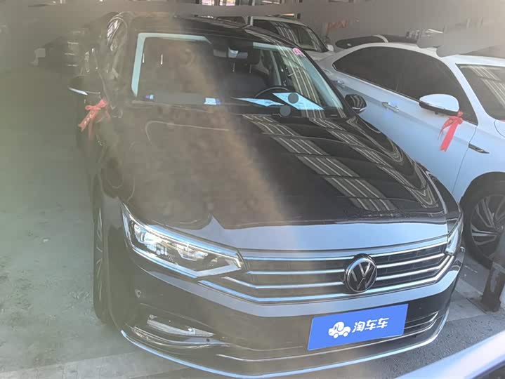 Фото 2 - Volkswagen Magotan