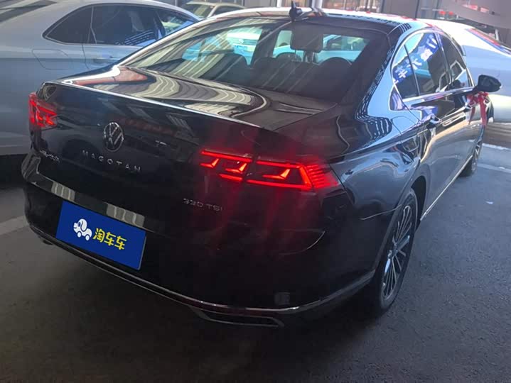 Фото 3 - Volkswagen Magotan