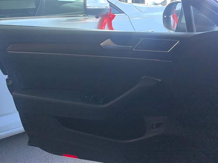 Фото 7 - Volkswagen Magotan