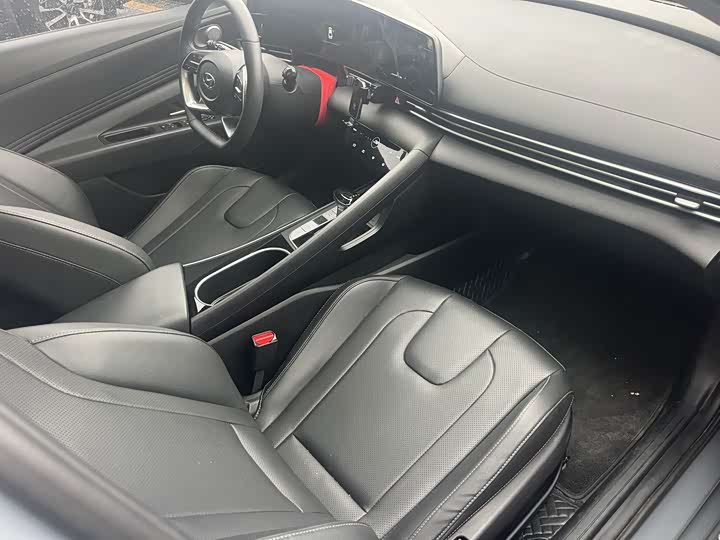 Фото 5 - Hyundai Elantra N line