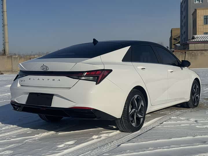 Фото 4 - Hyundai Elantra N line