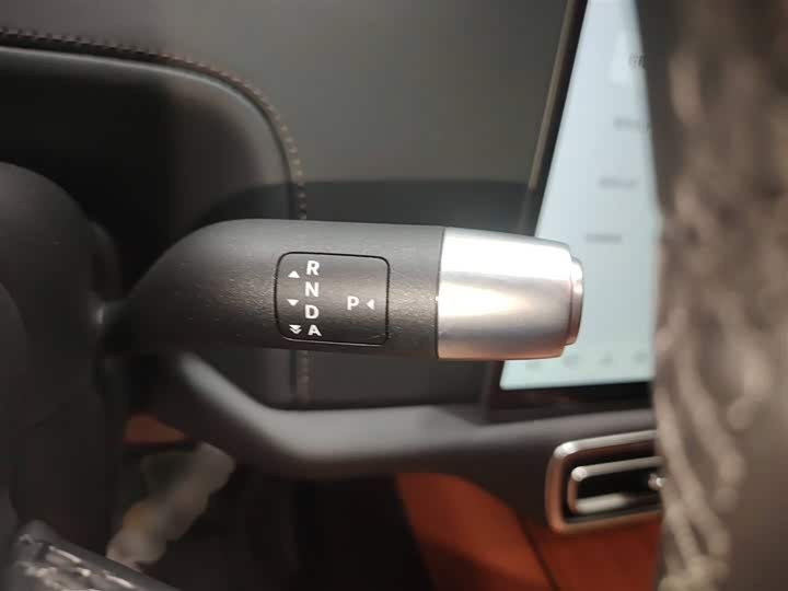 Фото 7 - LiXiang L9