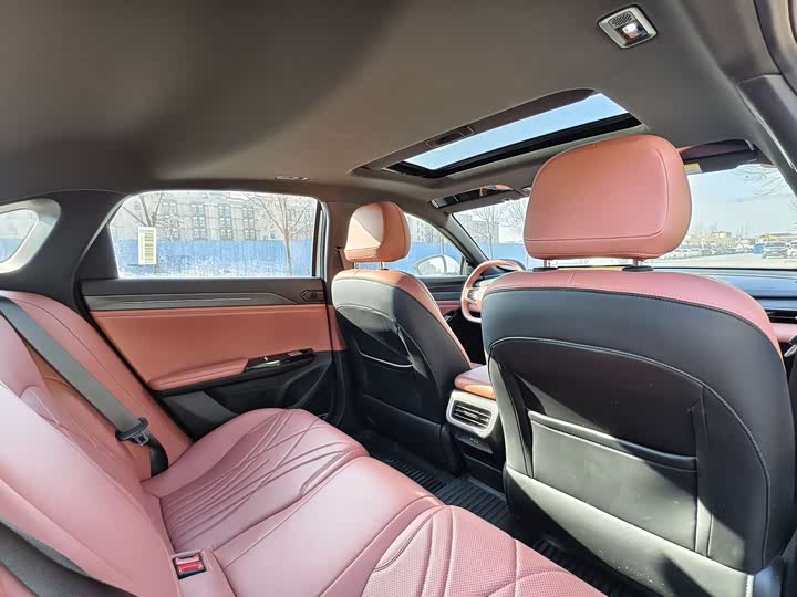 Фото 7 - Geely Galaxy L6