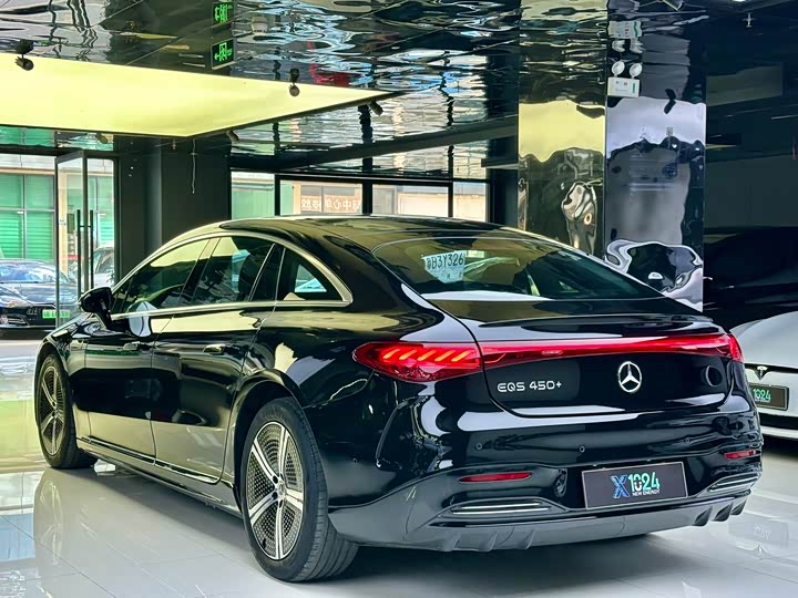 Фото 6 - Mercedes-Benz EQS