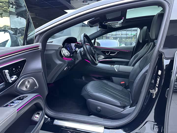 Фото 8 - Mercedes-Benz EQS