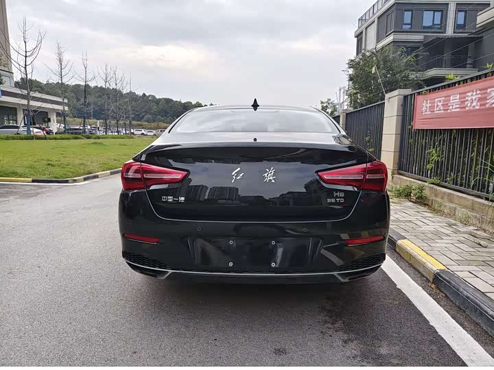 Фото 9 - Hongqi H5