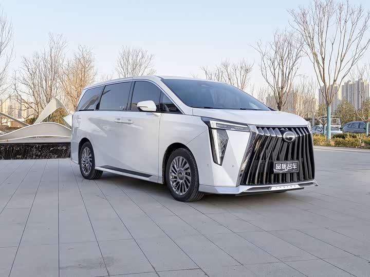 Фото 3 - GAC Trumpchi M8