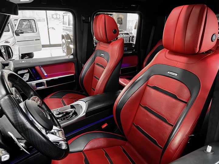 Фото 9 - Mercedes-Benz G-Class AMG