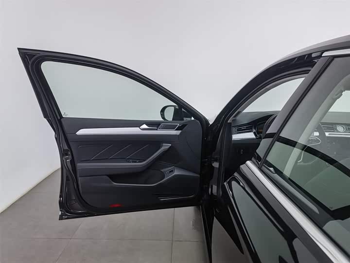 Фото 8 - Volkswagen Magotan