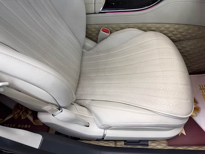 Фото 8 - Mercedes-Benz S-Class