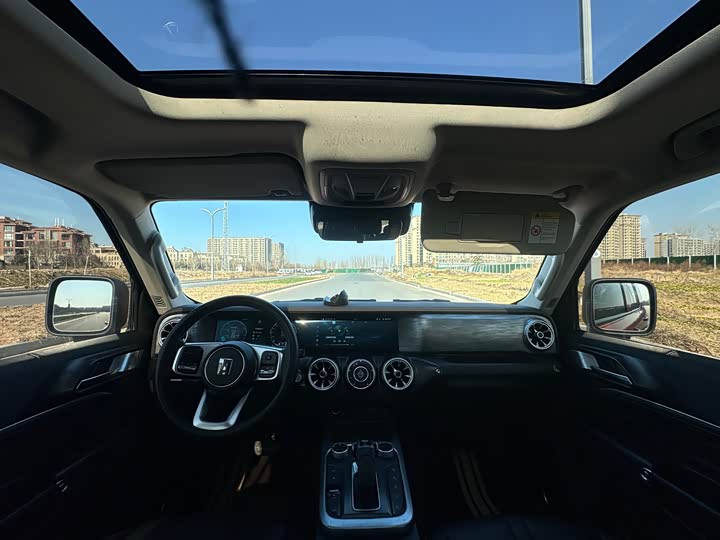 Фото 5 - Tank 300