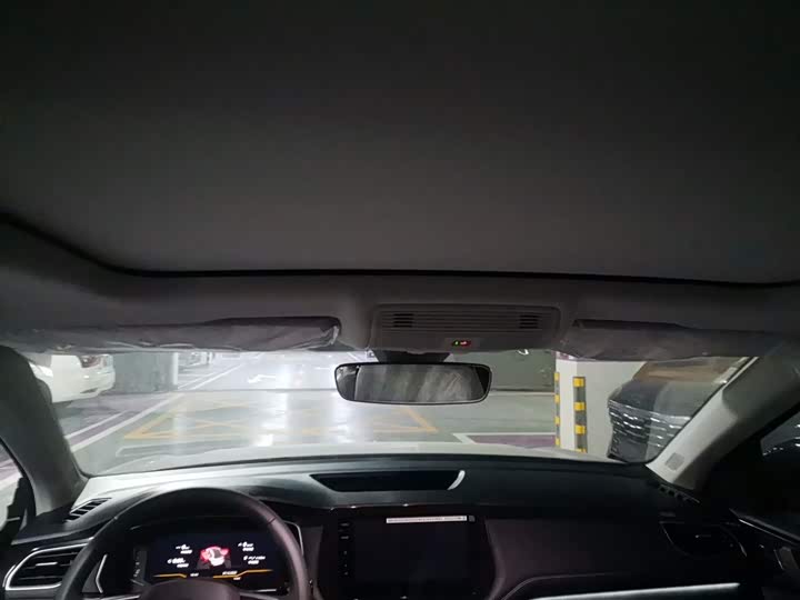 Фото 8 - Volkswagen Tharu