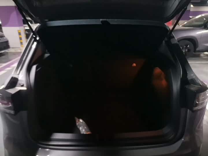 Фото 9 - Volkswagen Tharu