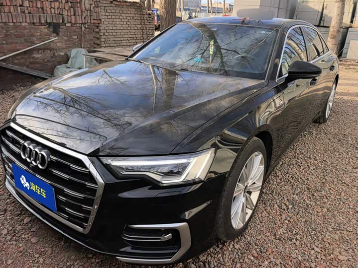 Фото 1 - Audi A6L