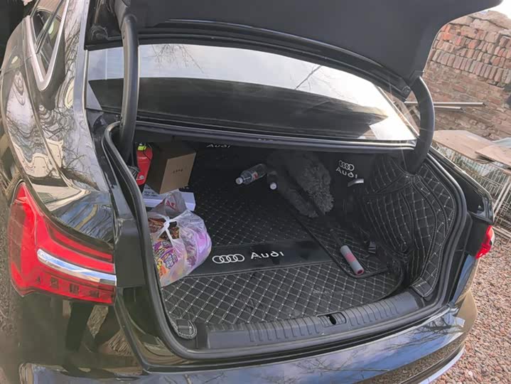 Фото 4 - Audi A6L