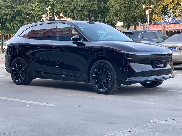 Фото 3 - Zeekr 7X