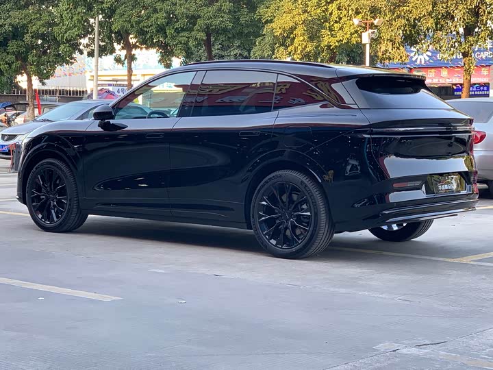 Фото 4 - Zeekr 7X