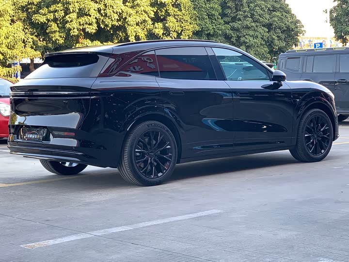 Фото 6 - Zeekr 7X