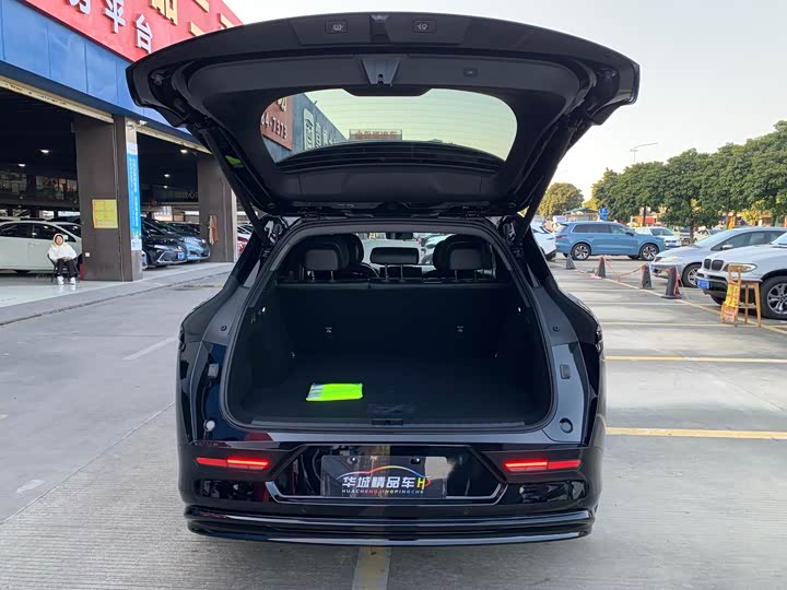 Фото 9 - Zeekr 7X