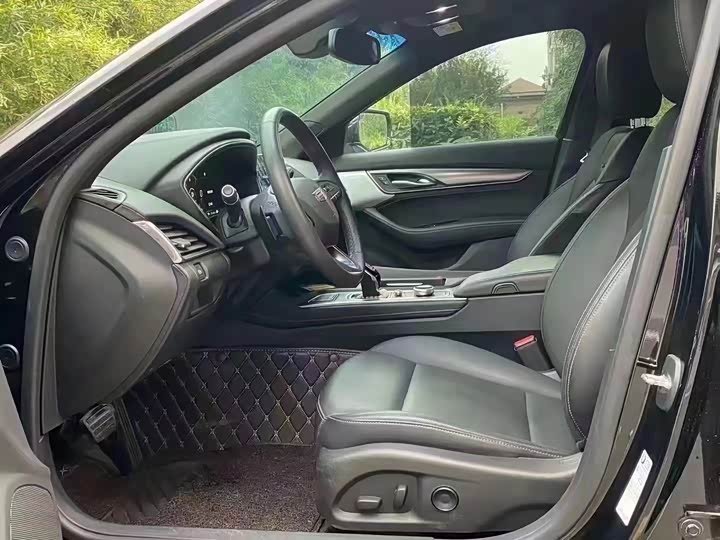 Фото 4 - Cadillac CT5