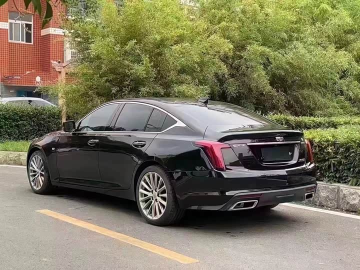 Фото 9 - Cadillac CT5