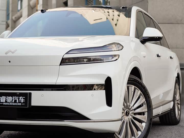 Фото 8 - Nio Onvo L90