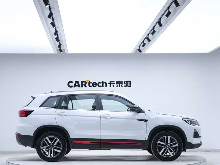 Фото 2 - Changan CS75