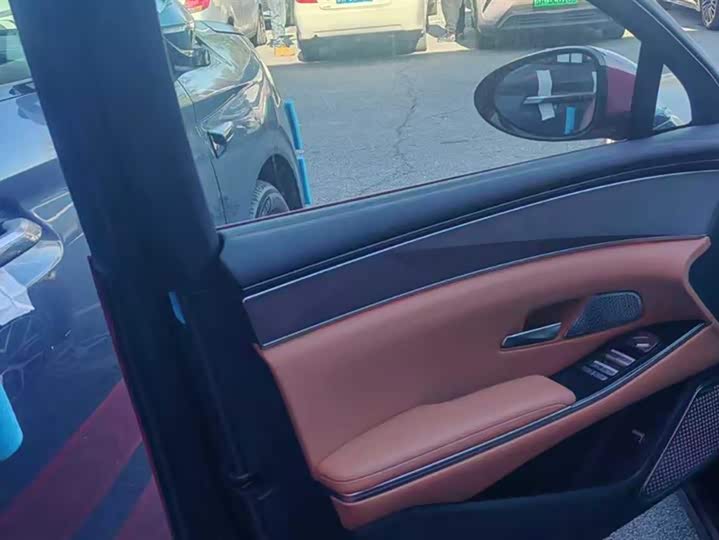 Фото 7 - BYD Han L