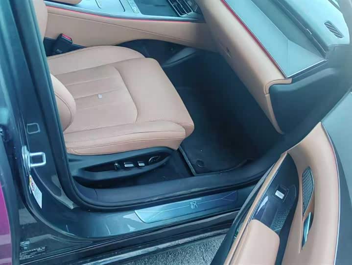 Фото 8 - BYD Han L