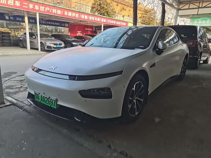 Фото 1 - XPeng P7