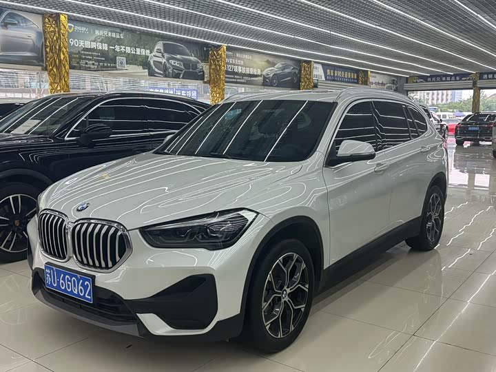 Фото 1 - BMW X1