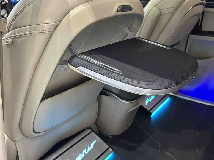 Фото 8 - Buick GL8 ES