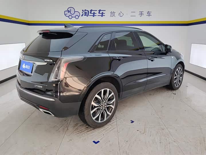Фото 3 - Cadillac XT5