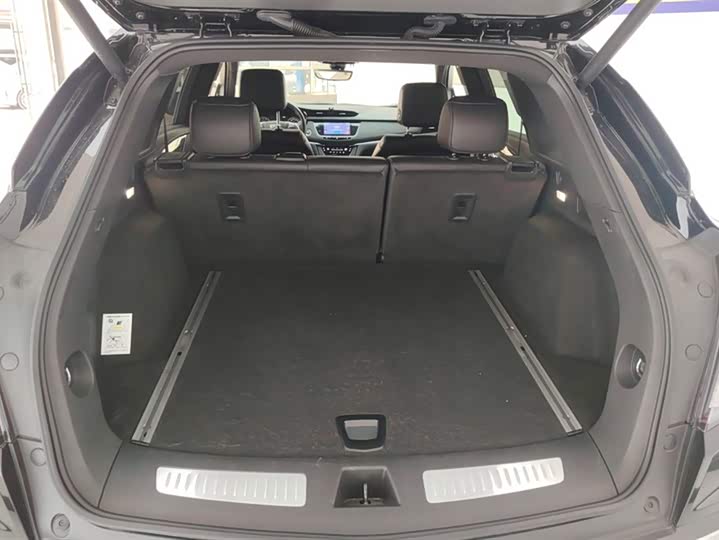 Фото 4 - Cadillac XT5