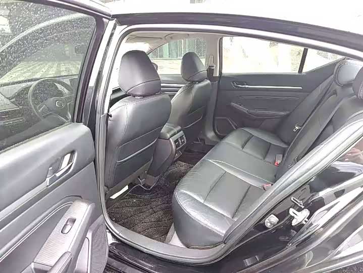 Фото 7 - Nissan Teana