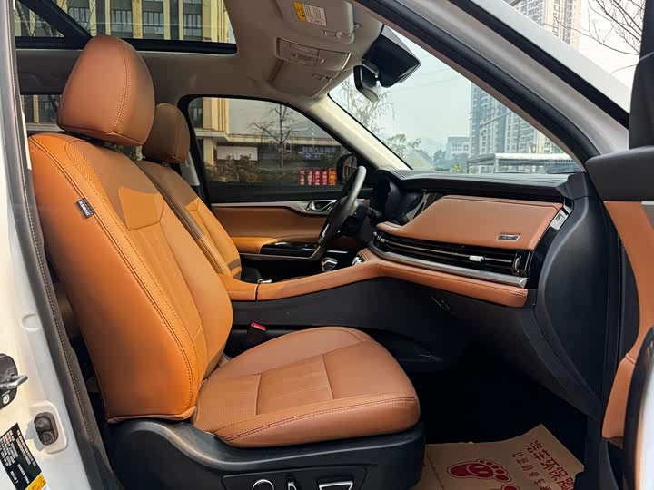 Фото 7 - Changan CS95