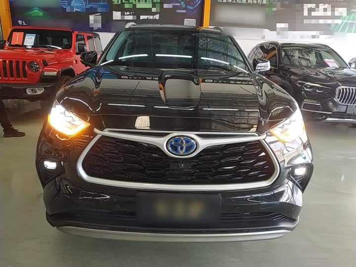 Фото 3 - Toyota Highlander