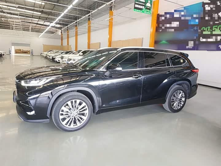 Фото 5 - Toyota Highlander