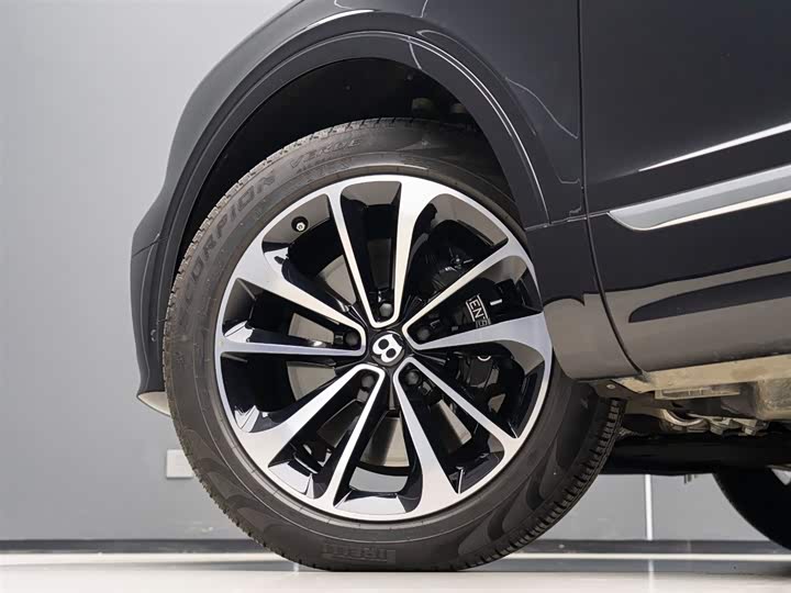 Фото 5 - Bentley Bentayga