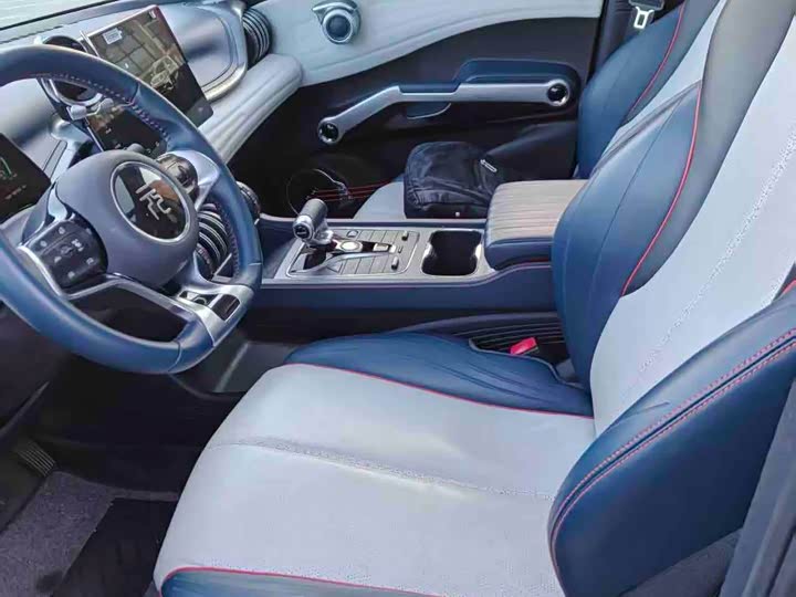 Фото 3 - BYD Yuan Plus